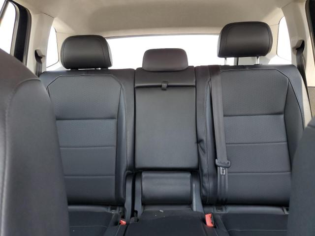 2018 VOLKSWAGEN TIGUAN SE - 3VV2B7AX3JM041620