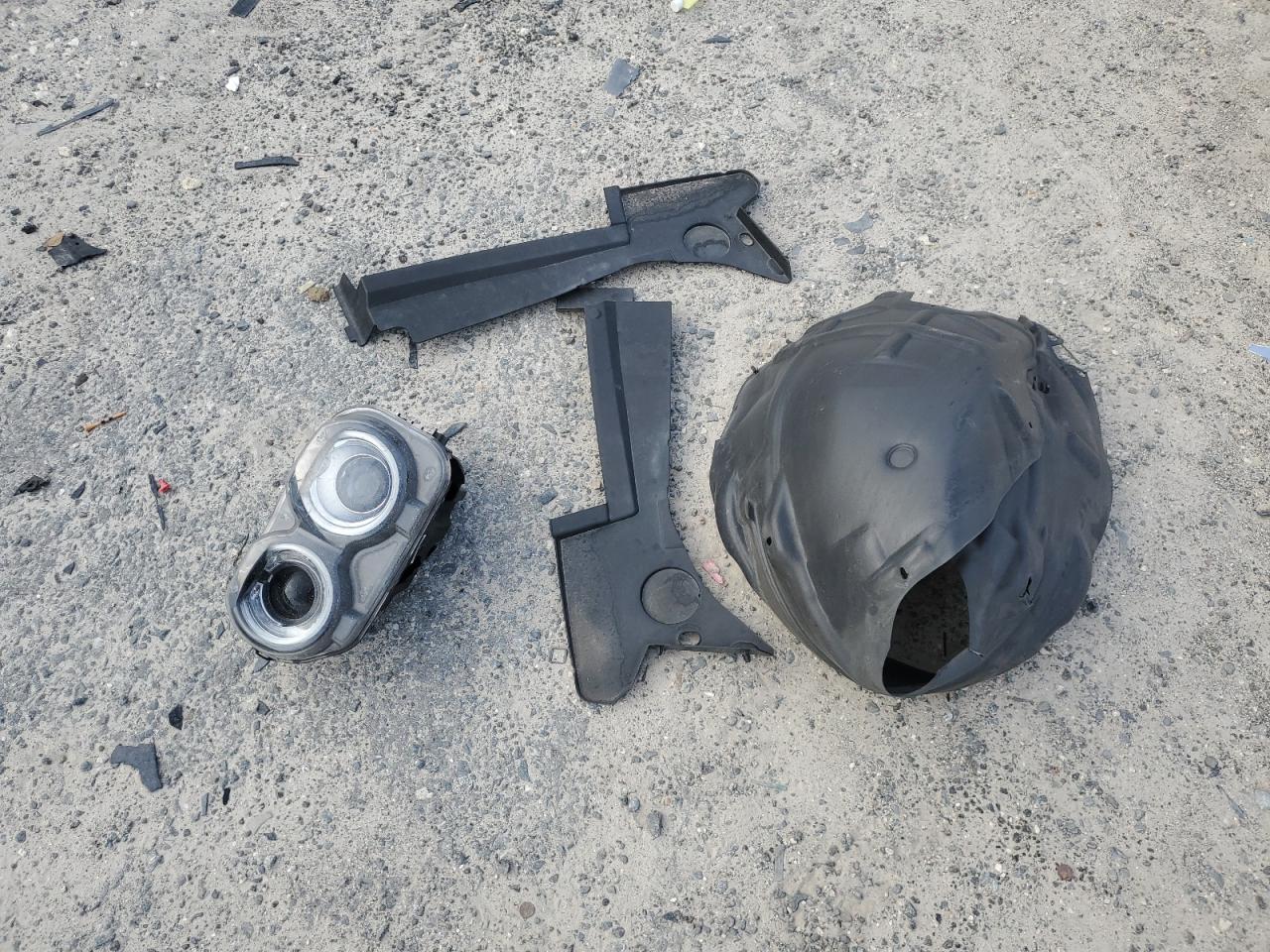 2C3CDZAG8JH246443 2018 Dodge Challenger Sxt