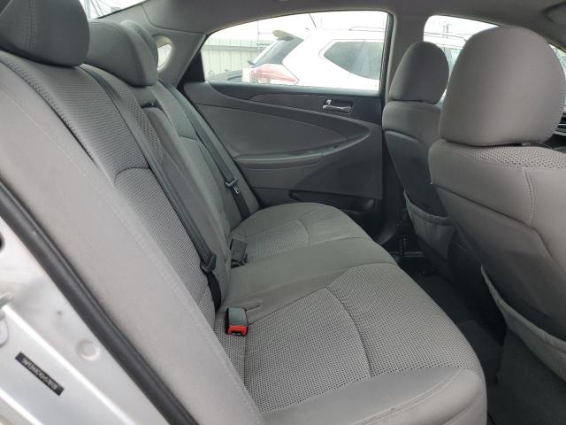 2013 Hyundai Sonata - Image 10