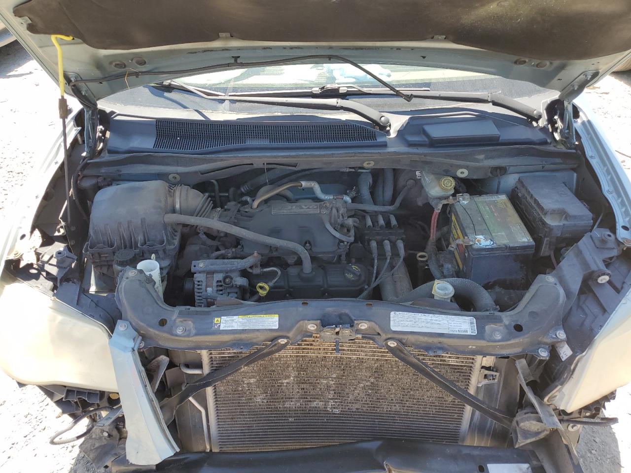 2A8HR44E49R527198 2009 Chrysler Town & Country Lx