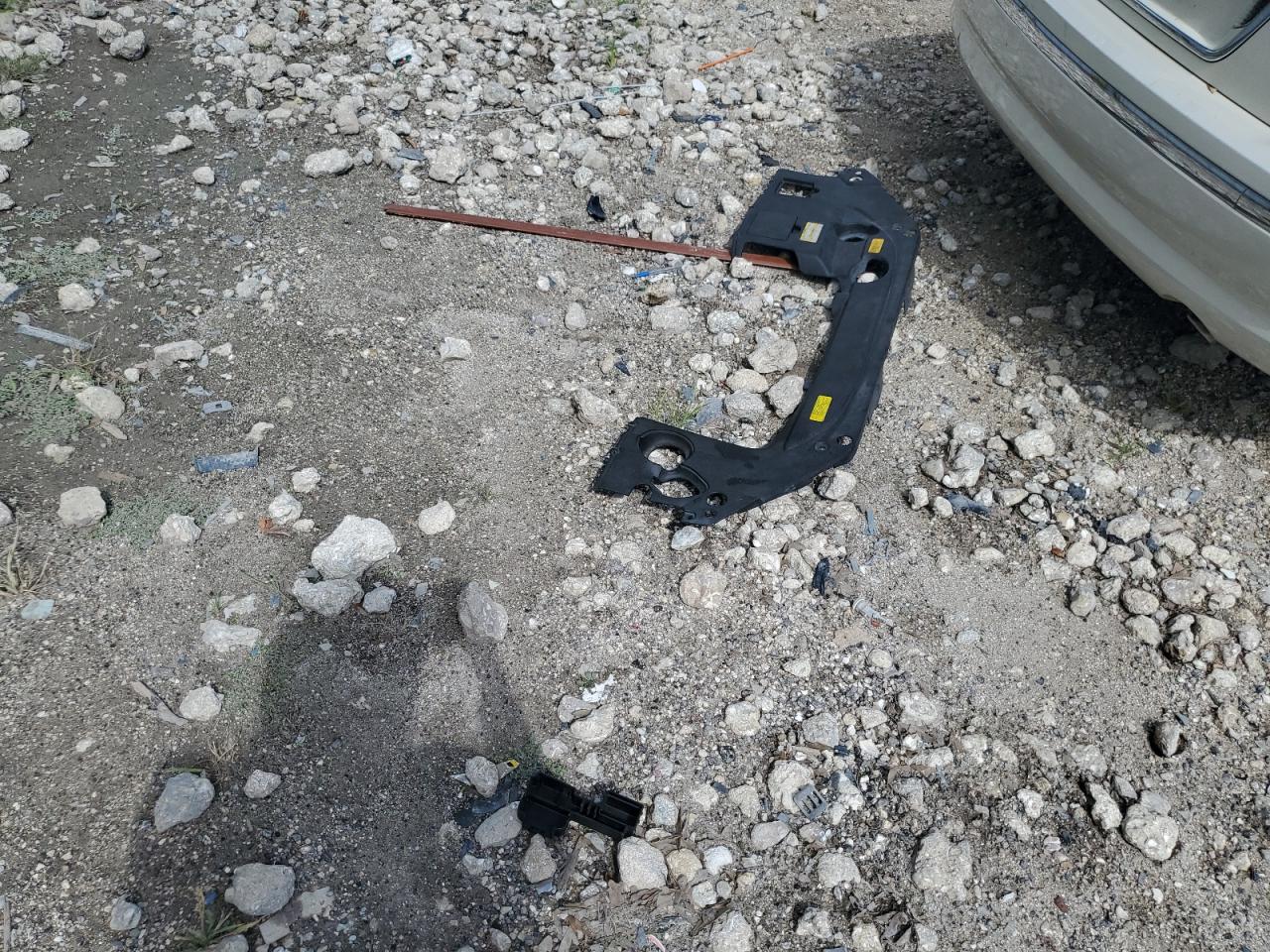 KNALD124345035032 2004 Kia Amanti