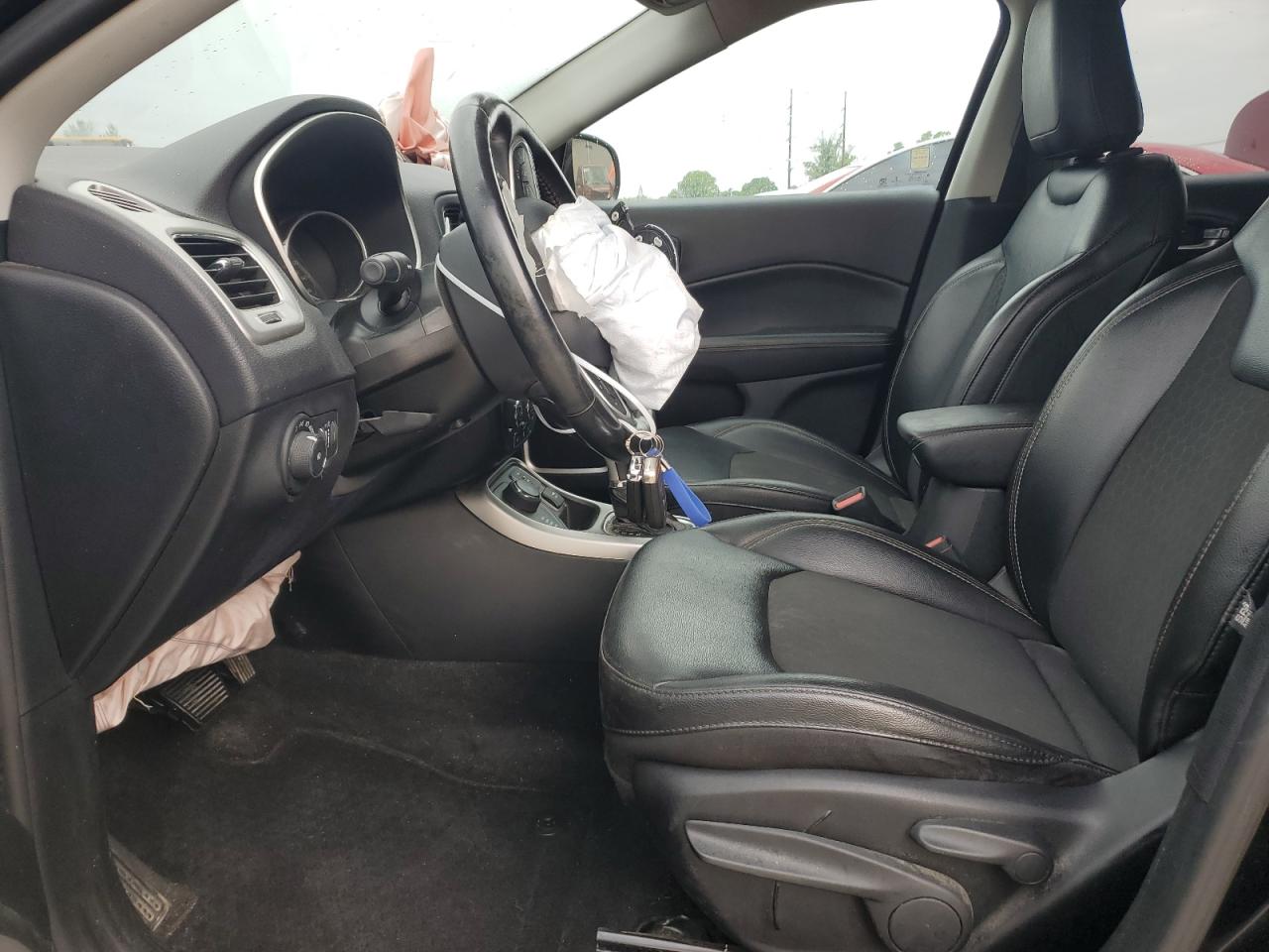 3C4NJDBB4JT457553 2018 Jeep Compass Latitude