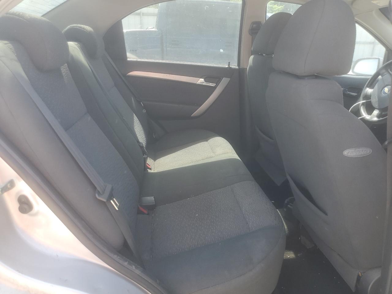 KL1TG5DE6AB045405 2010 Chevrolet Aveo Lt