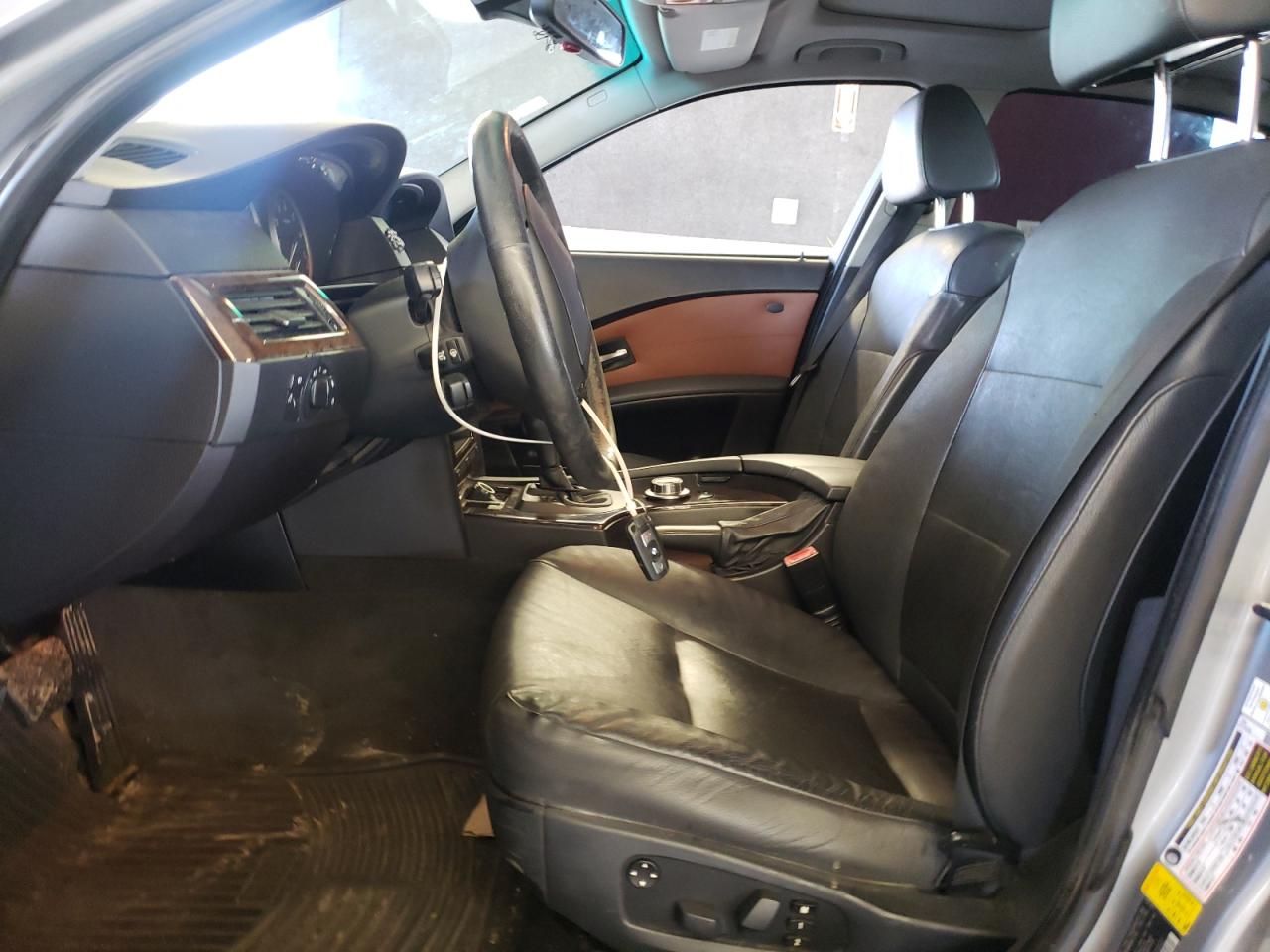 WBANF33507CS40202 2007 BMW 525 Xi