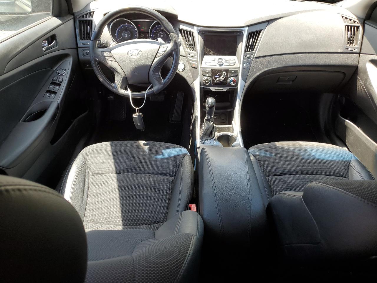 5NPEC4AC2DH795218 2013 Hyundai Sonata Se