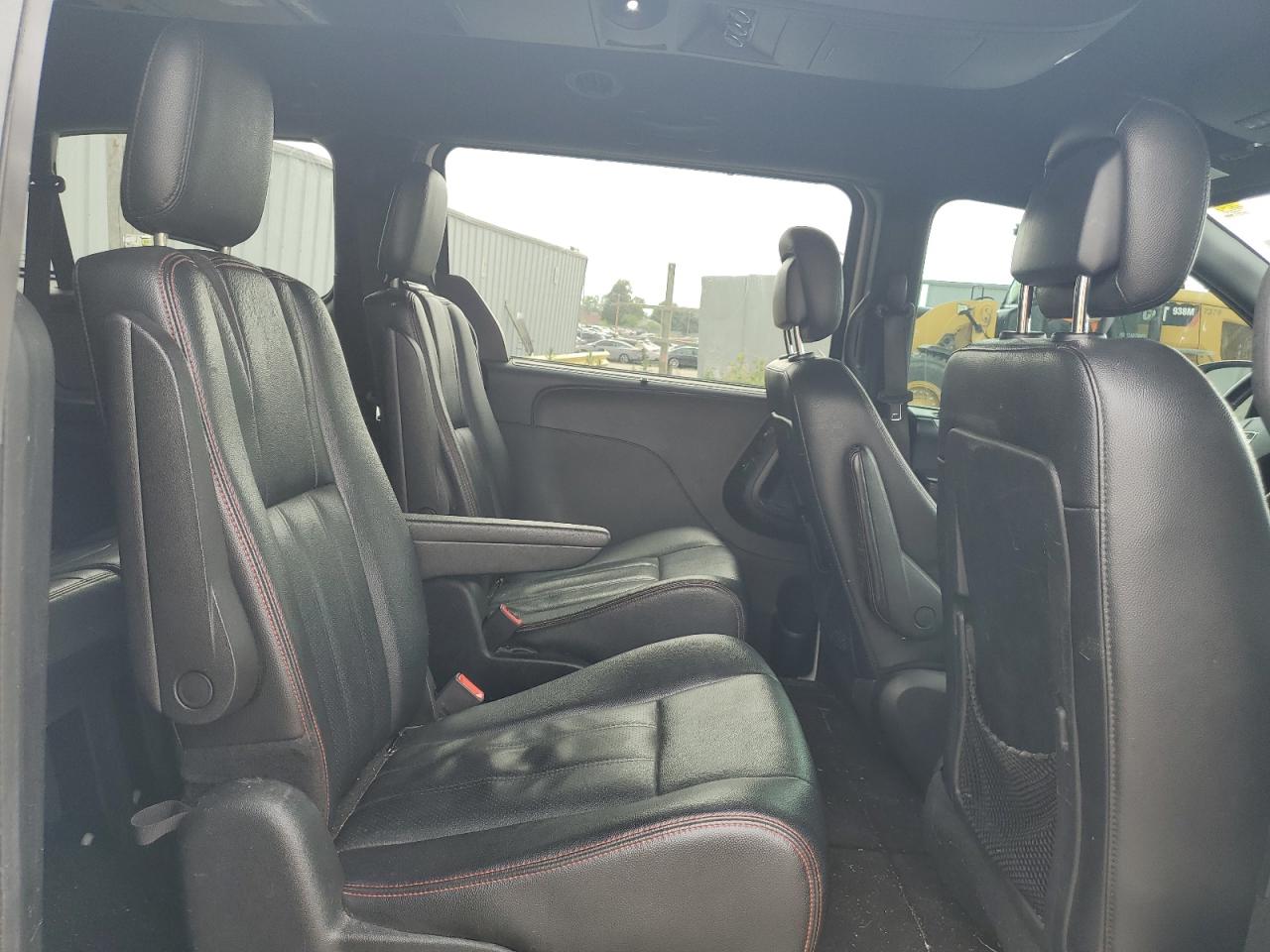 2C4RDGEG3HR681377 2017 Dodge Grand Caravan Gt