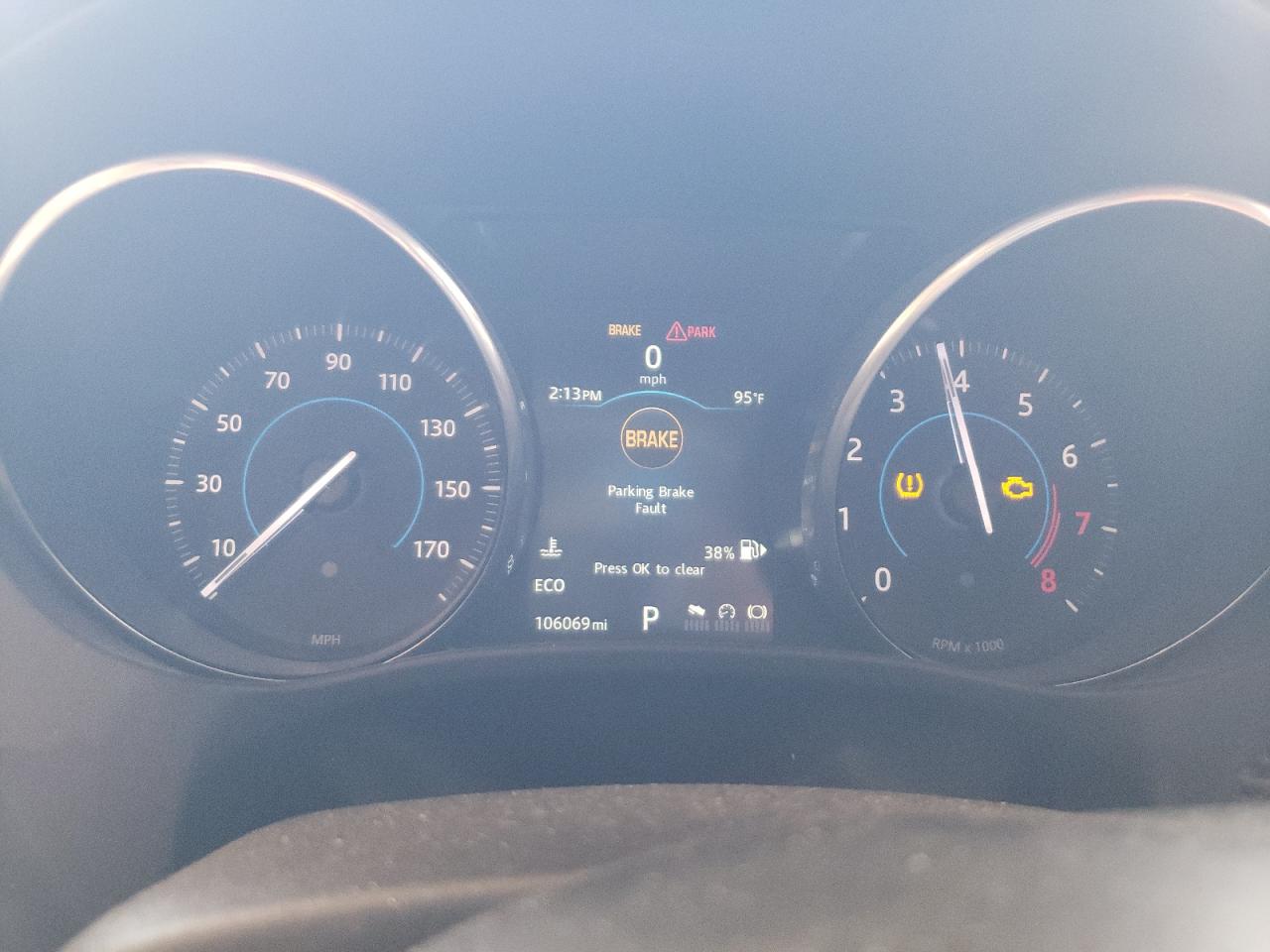 SADCJ2BV8HA063758 2017 Jaguar F-Pace Premium