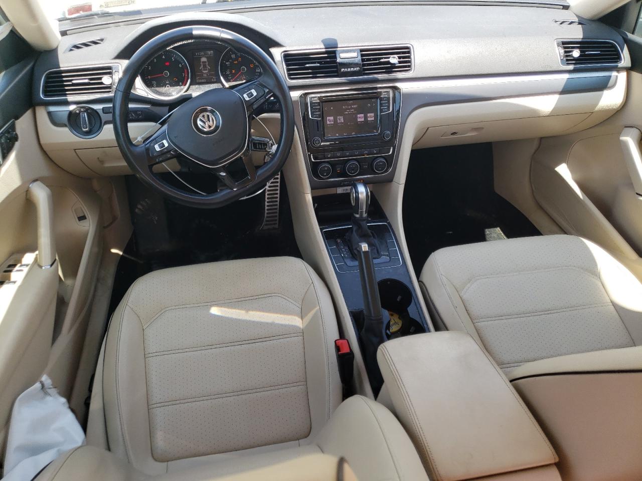 1VWAA7A35JC045192 2018 Volkswagen Passat S