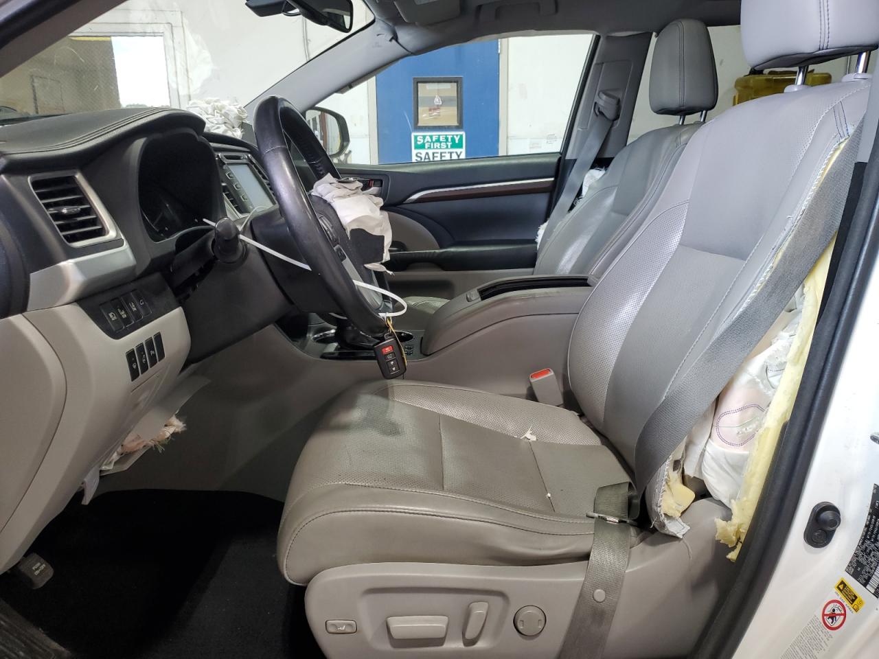 5TDDKRFH4FS175547 2015 Toyota Highlander Limited