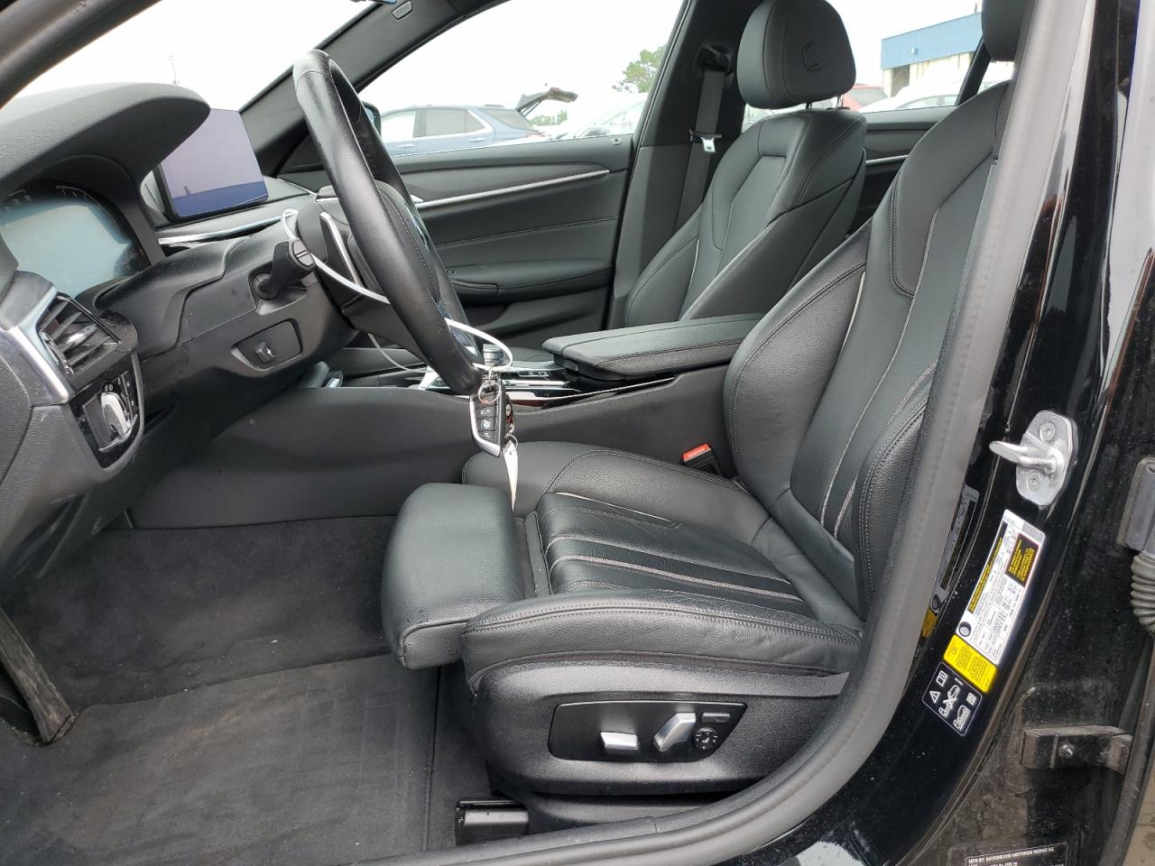 WBA73BJ08MCG12712 2021 BMW 540 Xi