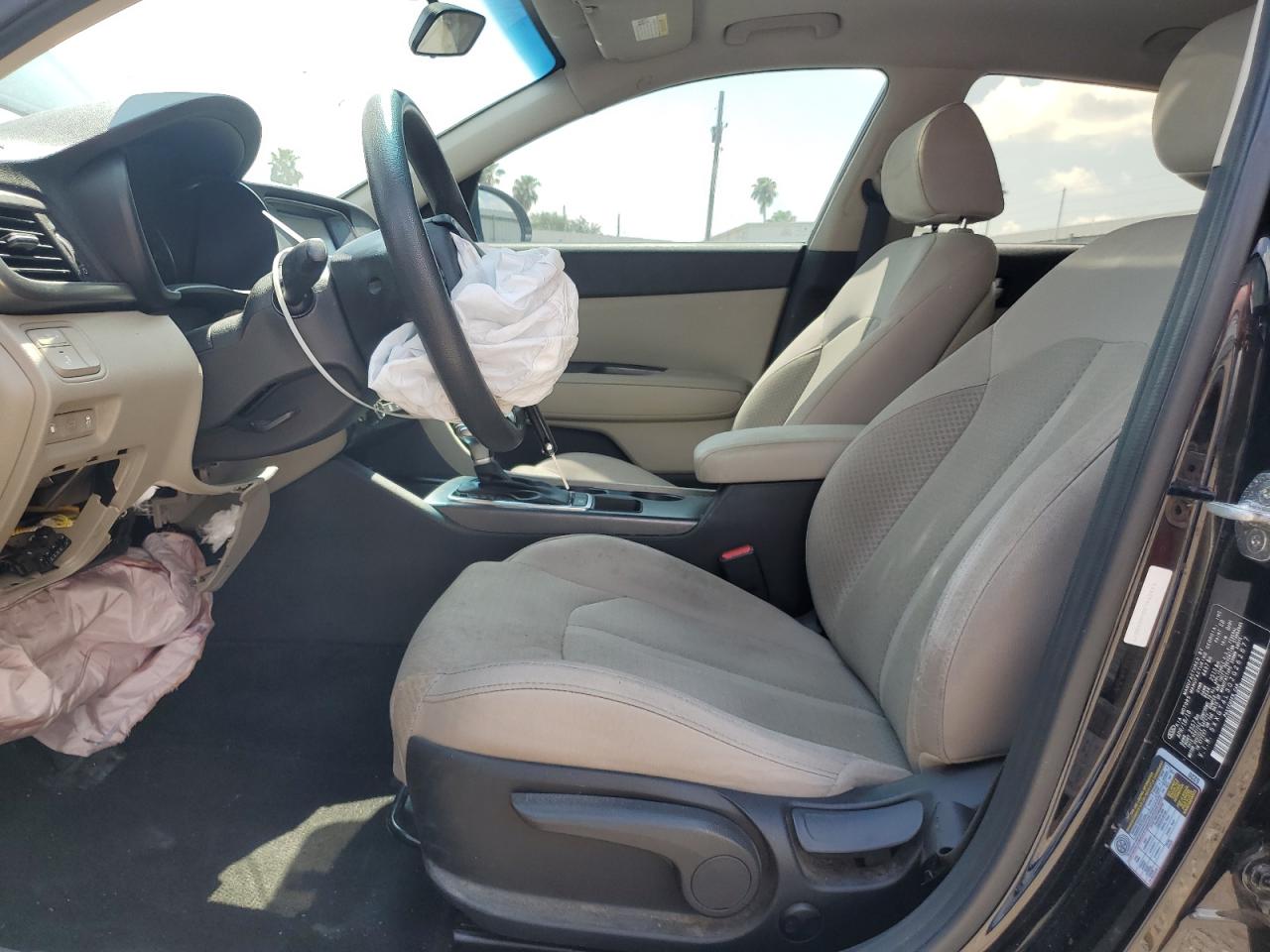 5XXGT4L30JG262877 2018 Kia Optima Lx