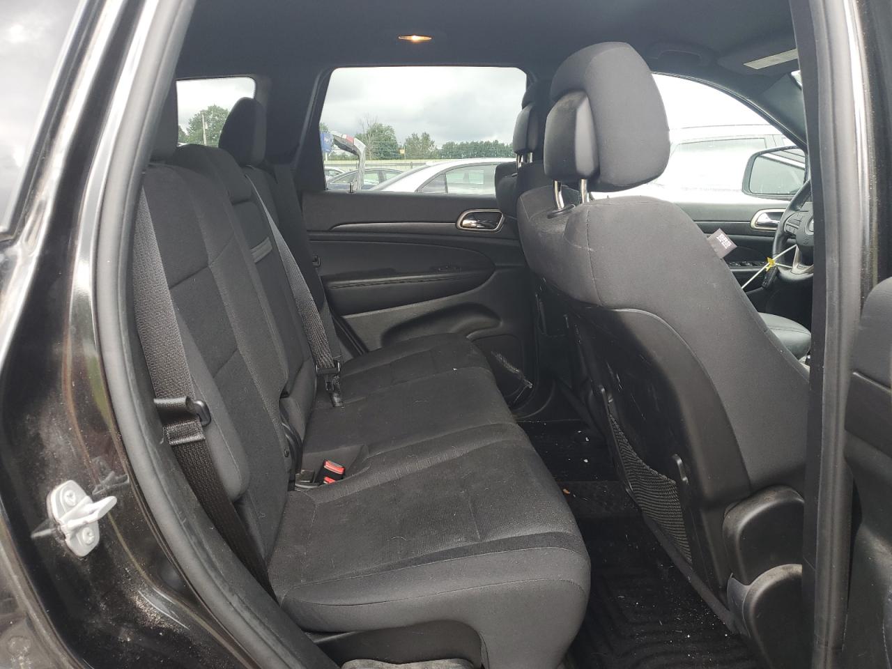 1C4RJFAG5FC727497 2015 Jeep Grand Cherokee Laredo