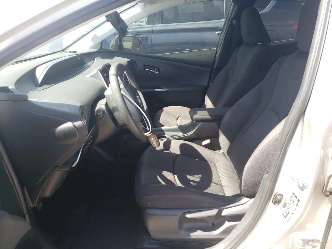 JTDKBRFU6J3596099 2018 Toyota Prius