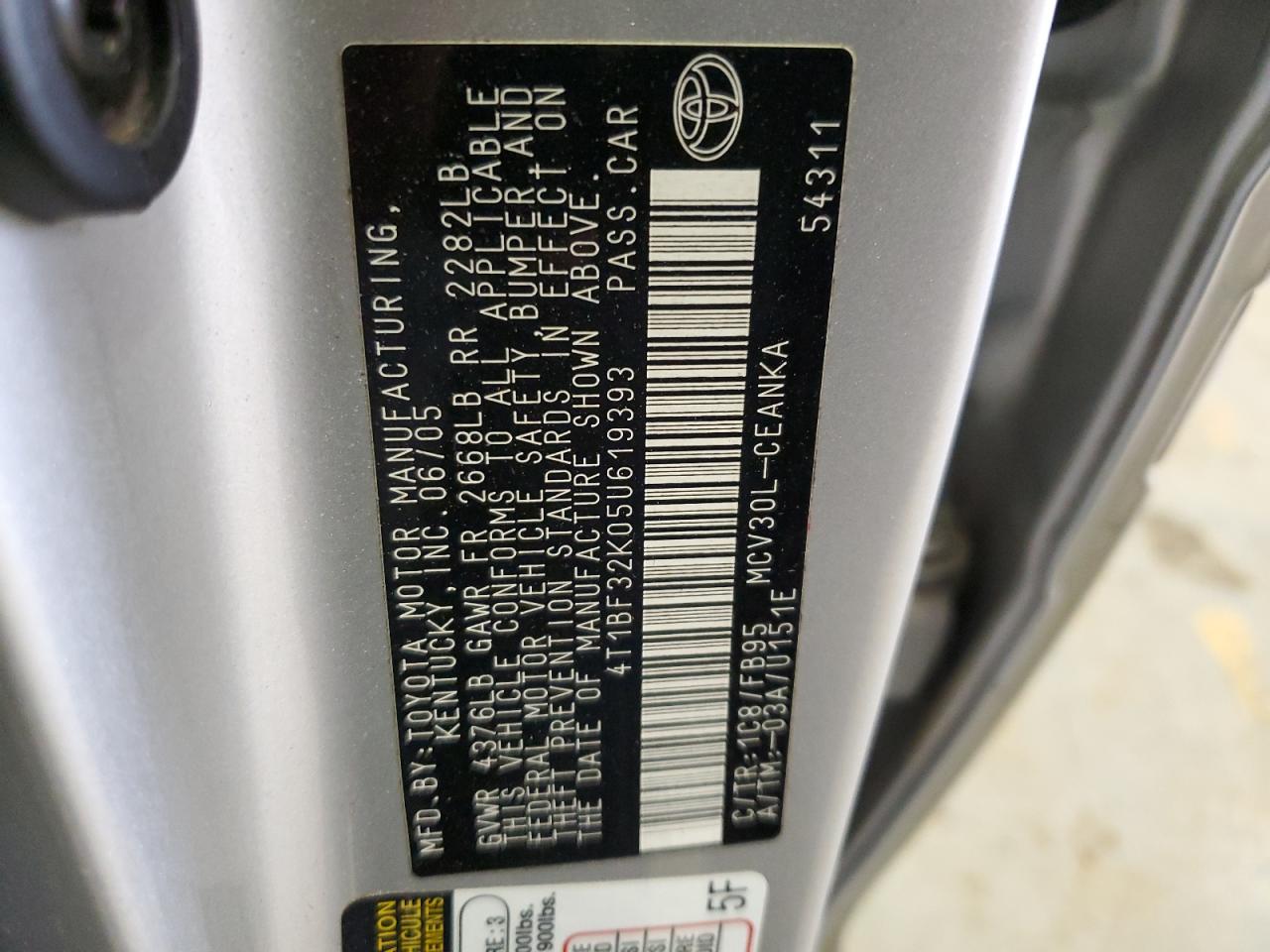 4T1BF32K05U619393 2005 Toyota Camry Le