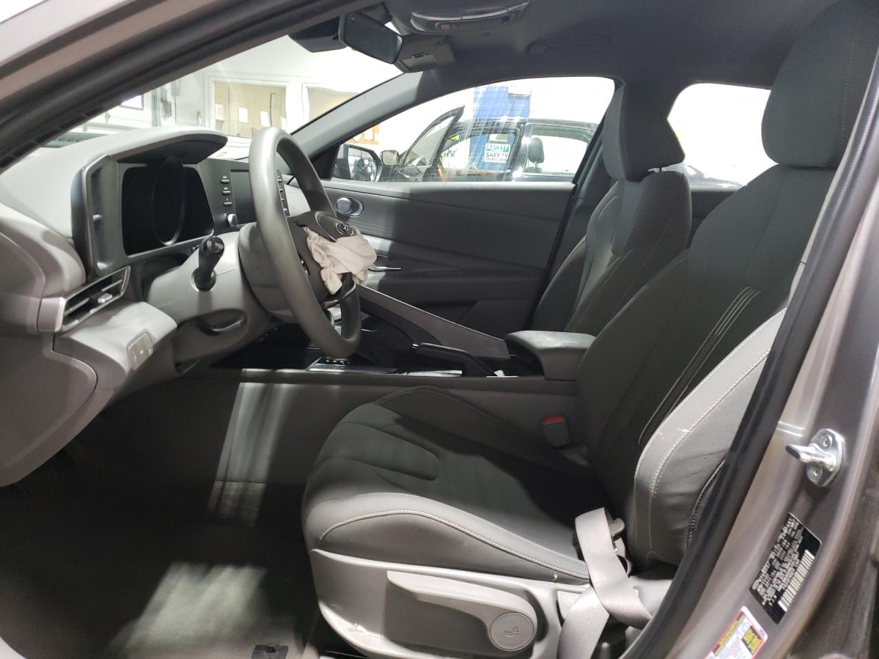 KMHLM4AG0NU357887 2022 Hyundai Elantra Sel