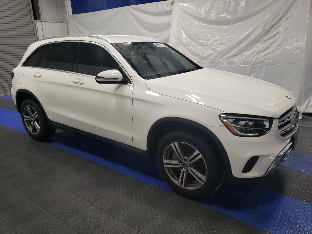 2020 Mercedes-Benz Glc 300 vin: WDC0G8DB0LF740830