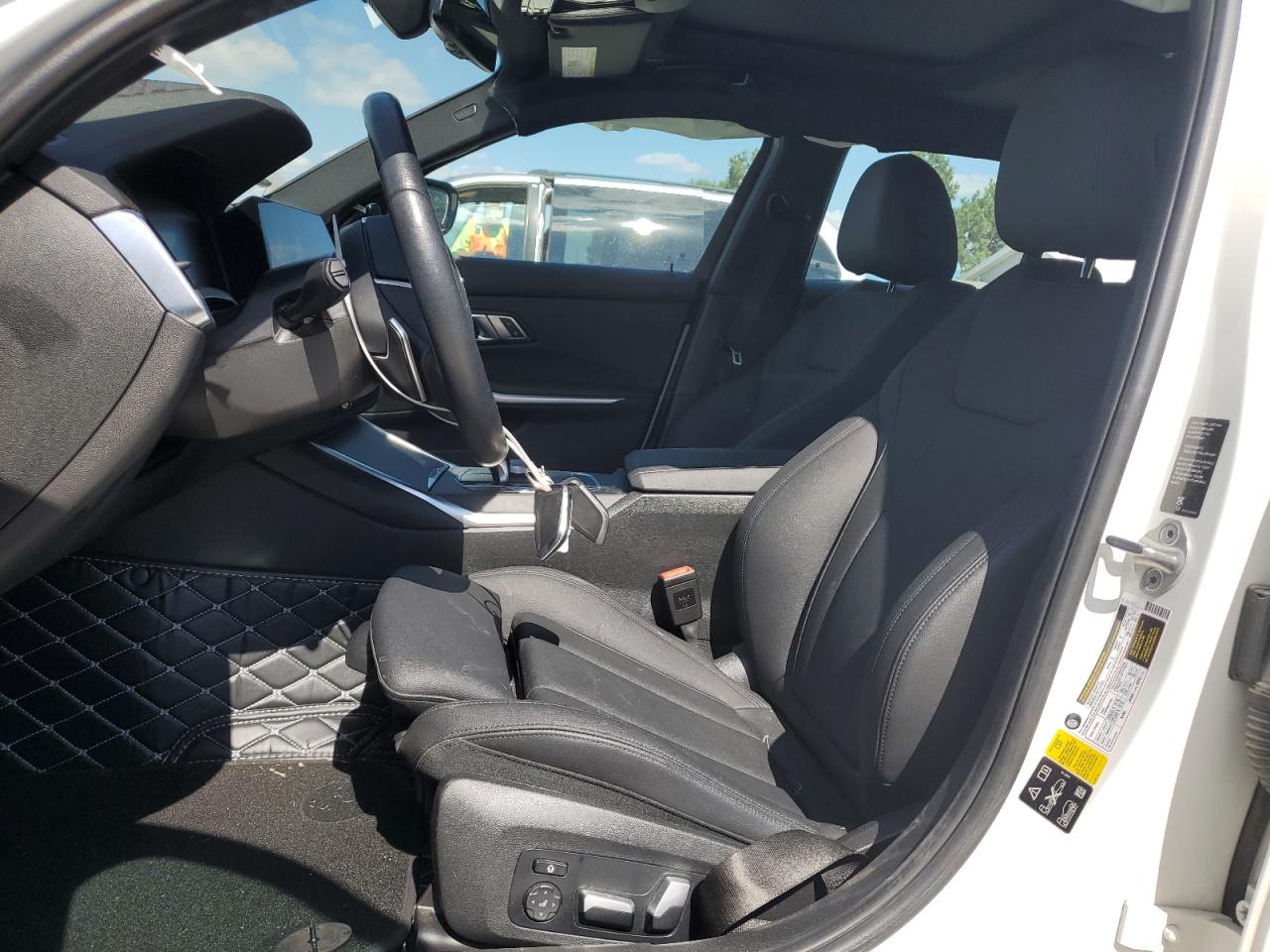 3MW5R7J01M8C06360 2021 BMW 330Xi