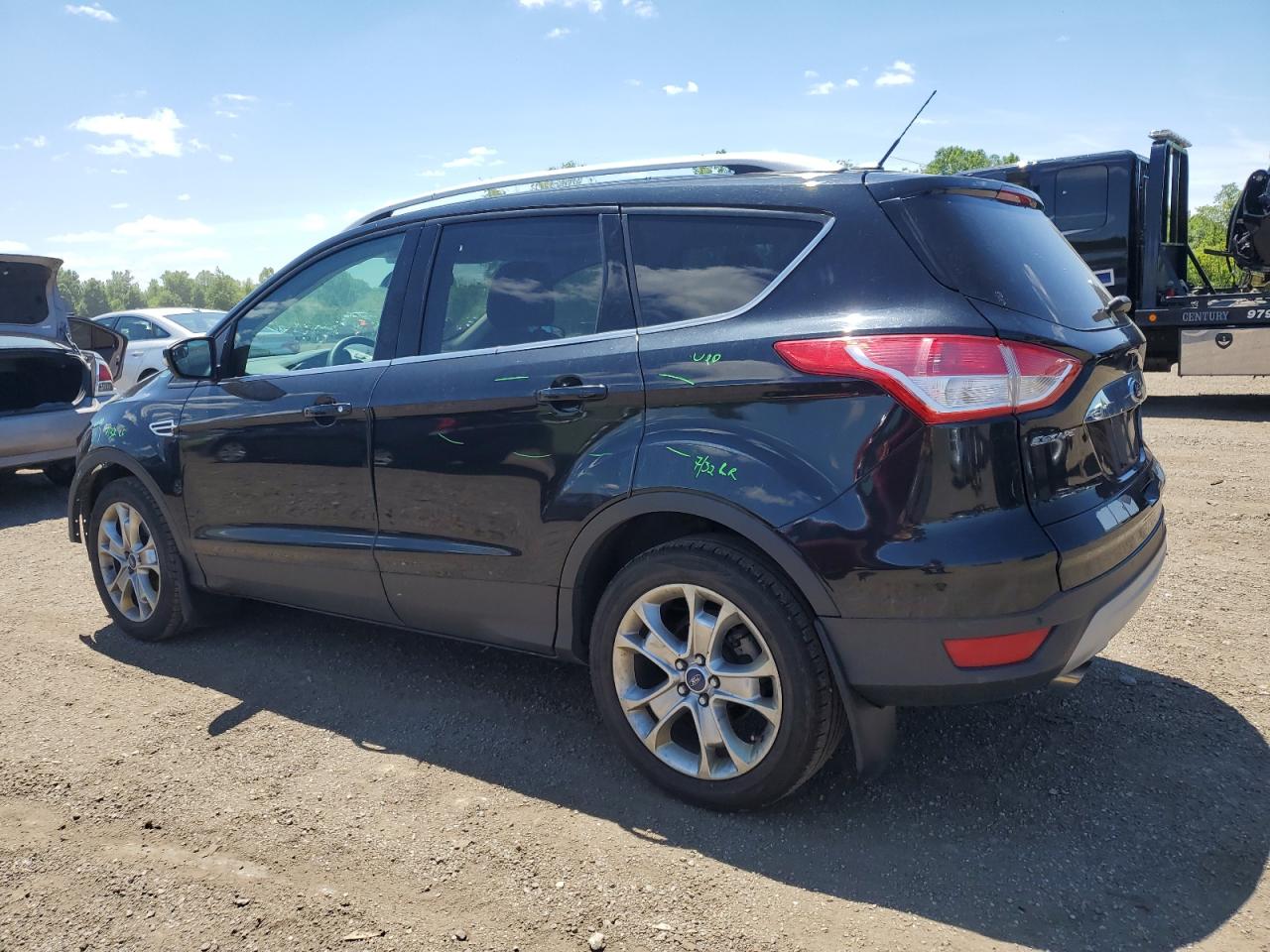 1FMCU9JXXEUA99052 2014 Ford Escape Titanium