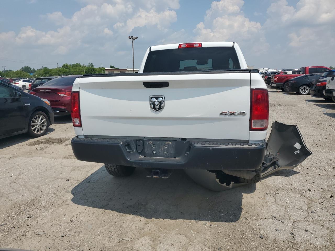 1C6RR7KT9KS598004 2019 Ram 1500 Classic Tradesman