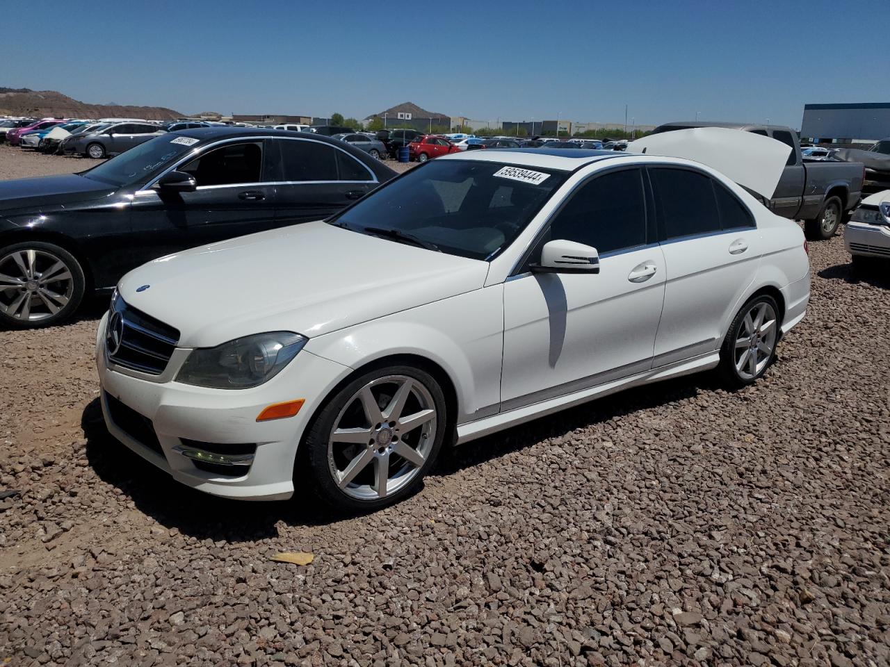 2014 Mercedes-Benz C 250 vin: WDDGF4HB7EA957677