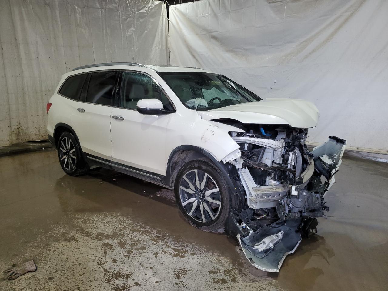 2019 Honda Pilot Touring vin: 5FNYF6H60KB002364