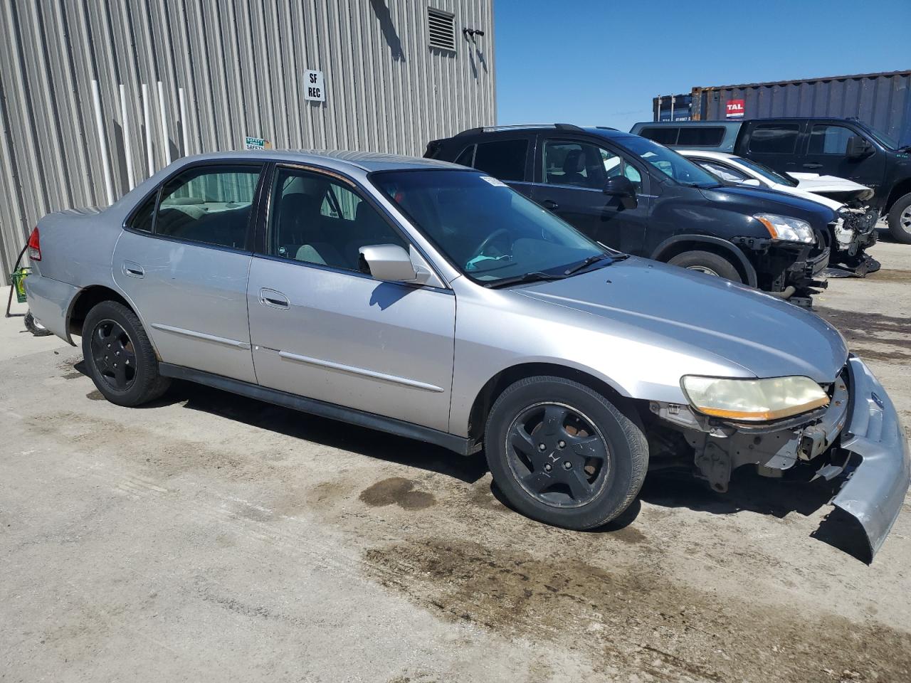 3HGCG66581G704346 2001 Honda Accord Lx