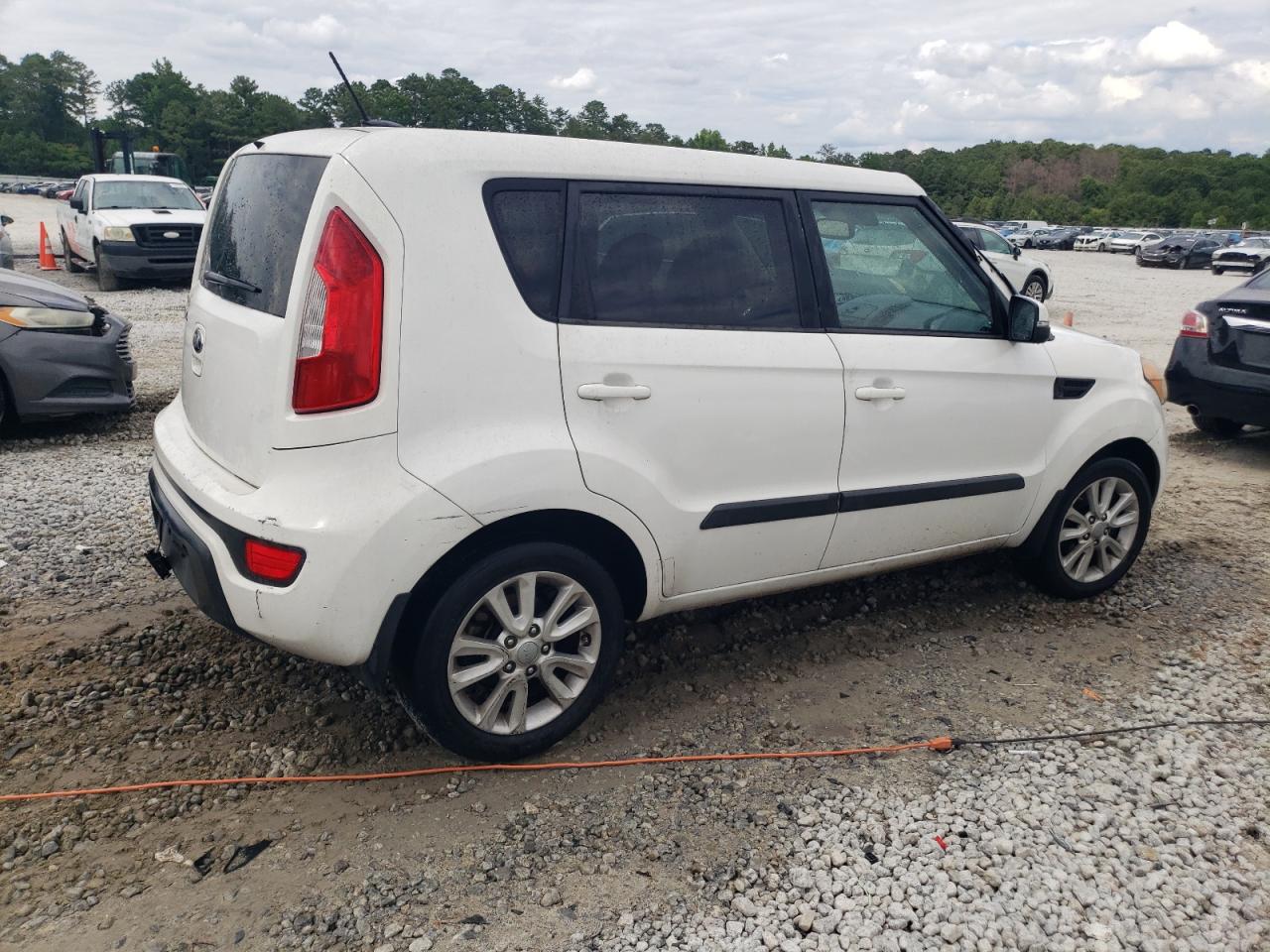 KNDJT2A69D7515487 2013 Kia Soul +