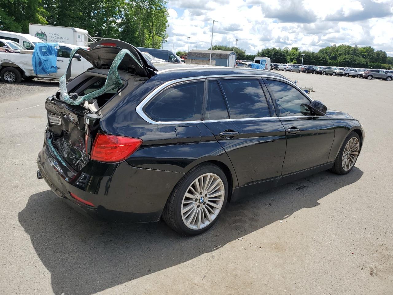 2014 BMW 328 Xi vin: WBA3G7C52EKN36143