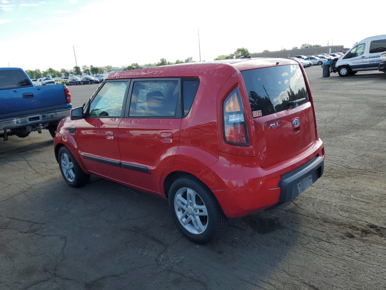 KNDJT2A25A7067886 2010 Kia Soul +