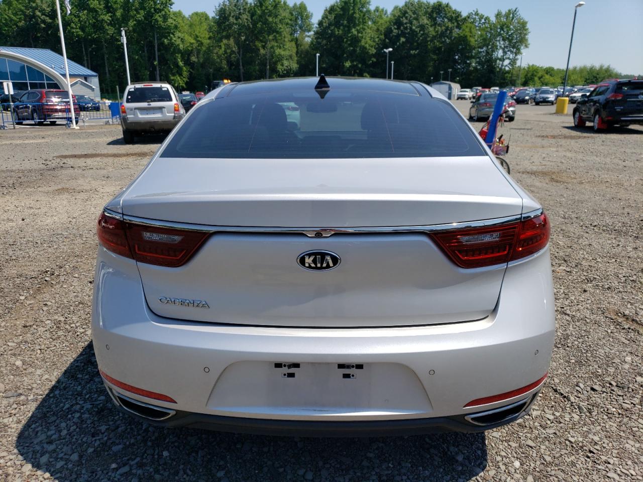 KNALC4J14H5060670 2017 Kia Cadenza Premium