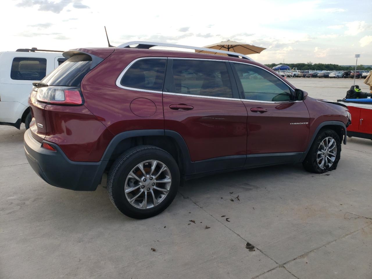 1C4PJLLB7KD204297 2019 Jeep Cherokee Latitude Plus