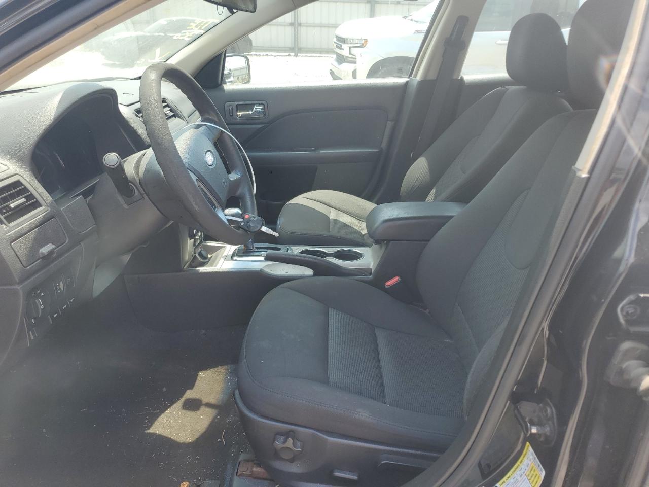 3FAHP0HA9AR157402 2010 Ford Fusion Se