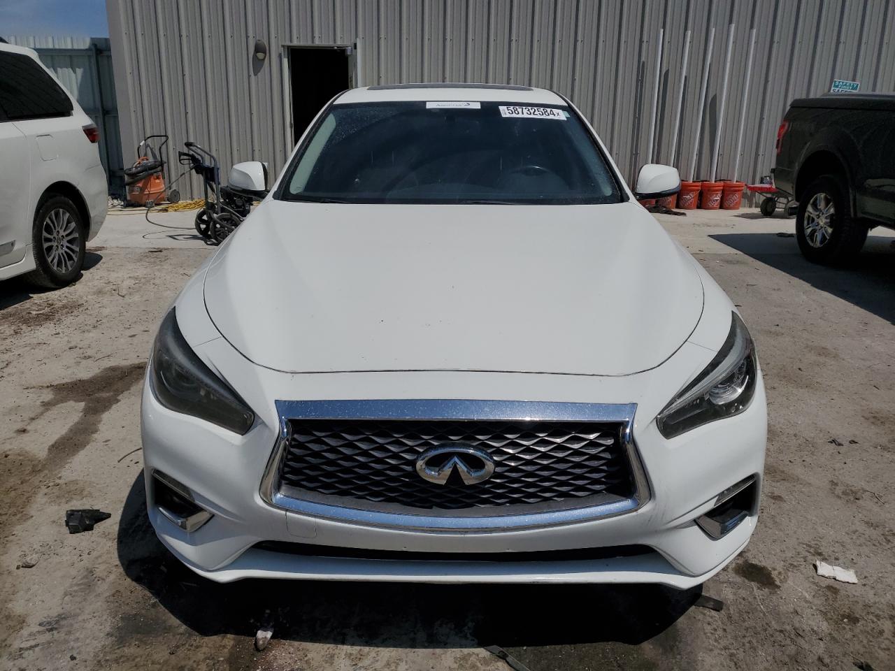 2018 Infiniti Q50 Luxe vin: JN1EV7AR2JM442952