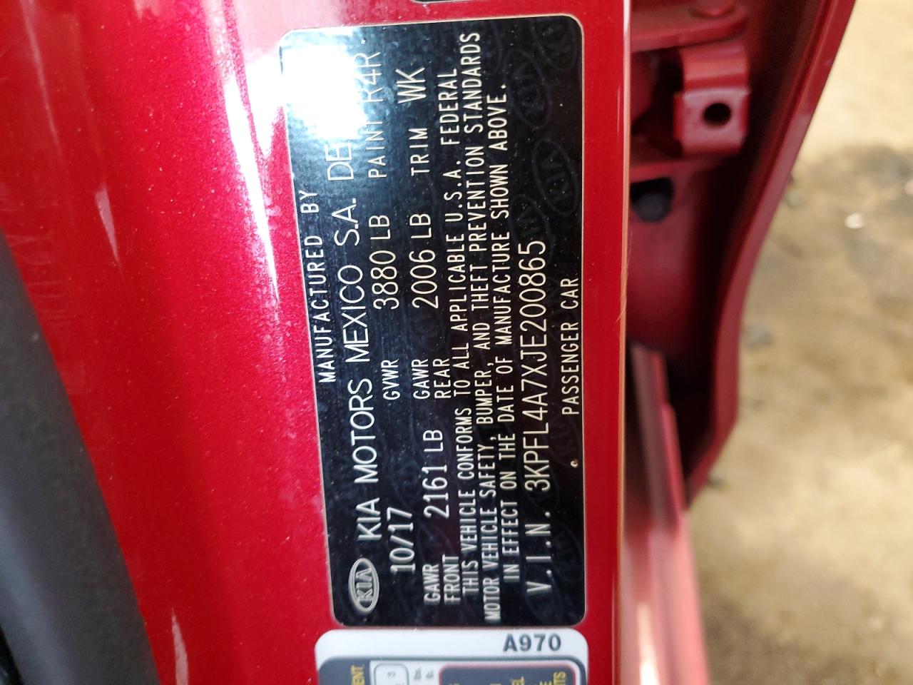 3KPFL4A7XJE200865 2018 Kia Forte Lx