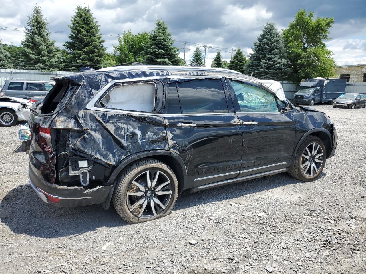 5FNYF6H66KB001865 HONDA PILOT 2019