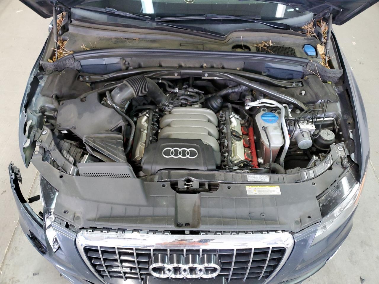 WA1DKAFP4BA043964 2011 Audi Q5 Premium Plus