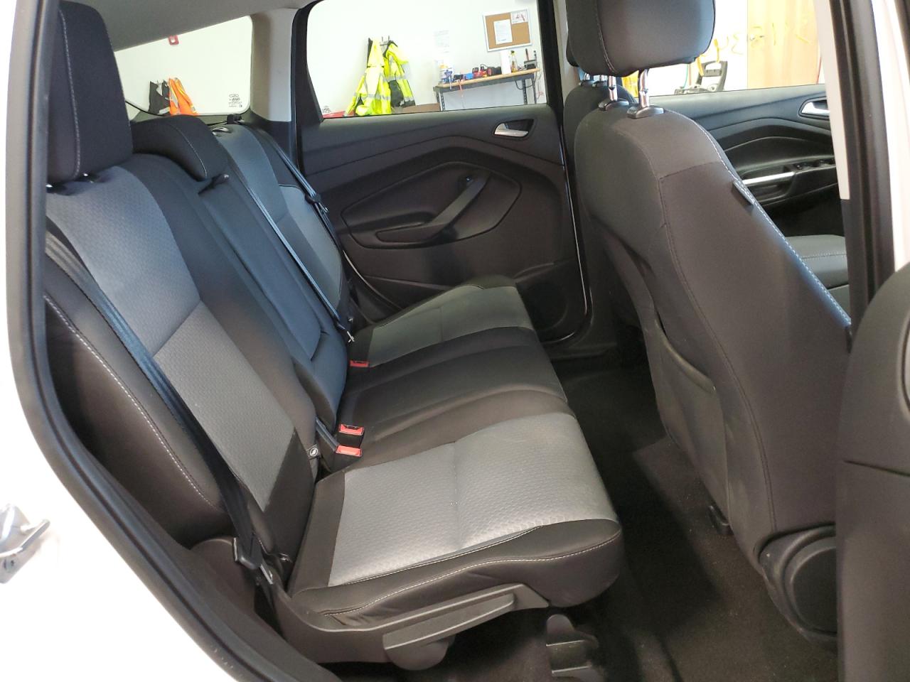 1FMCU9GD1HUA87048 FORD ESCAPE 2017