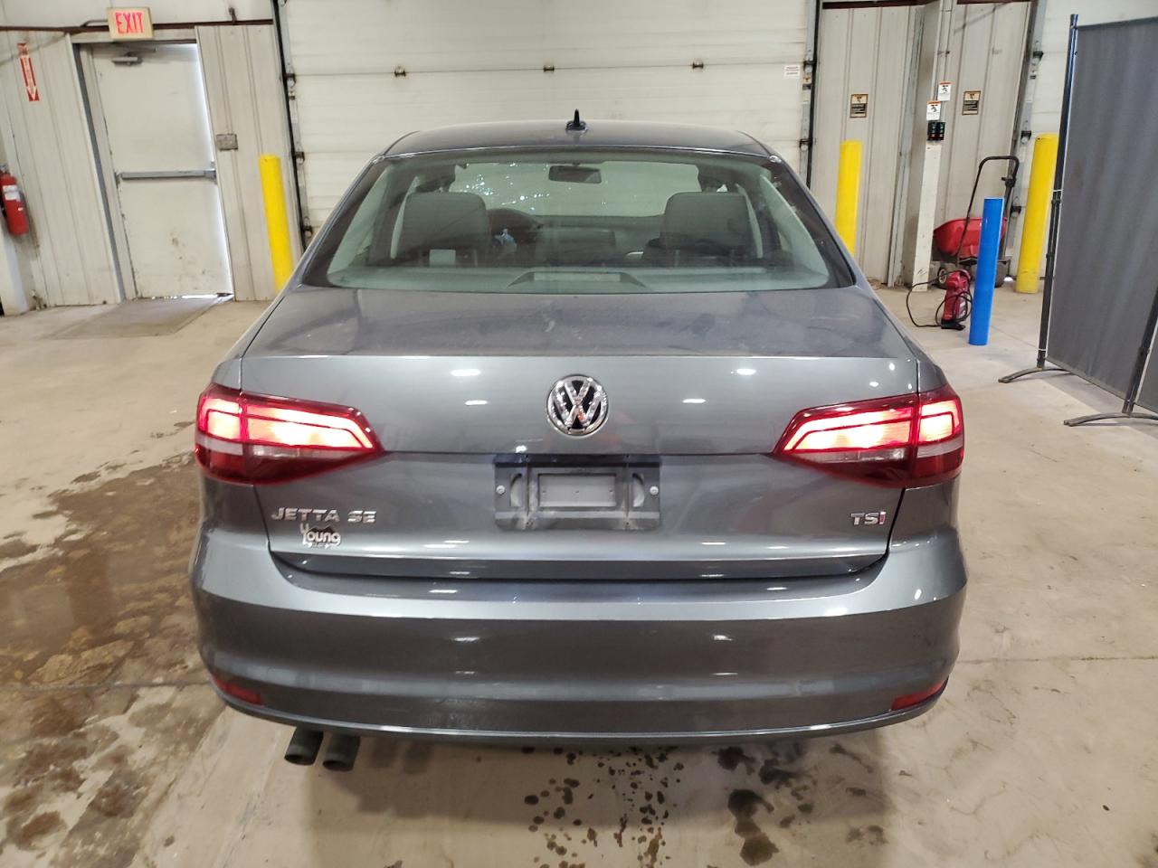 3VWB67AJ2HM334480 2017 Volkswagen Jetta Se