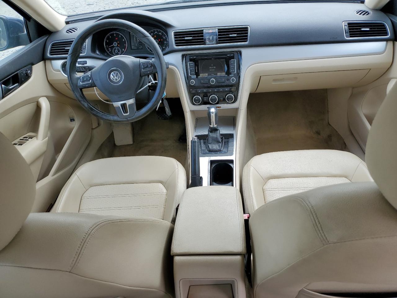 1VWBM7A31CC100414 2012 Volkswagen Passat Se