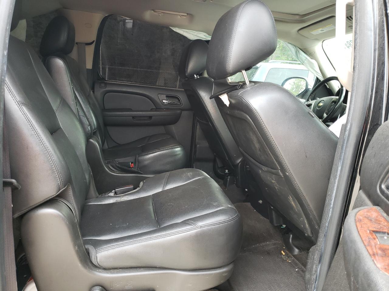 1GNSCKE06ER176162 2014 Chevrolet Suburban C1500 Ltz