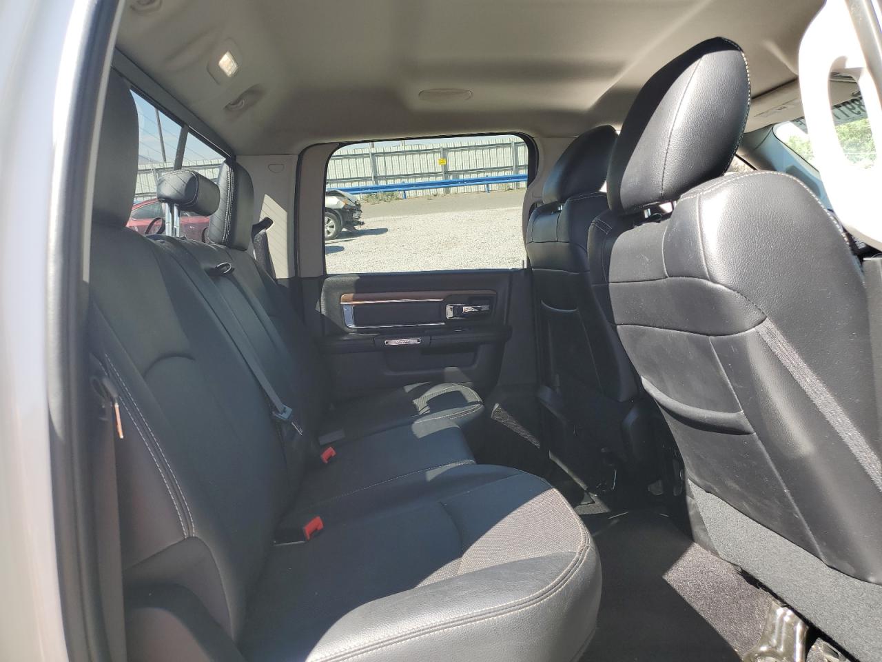 3C63R3JL1HG766198 2017 Ram 3500 Laramie