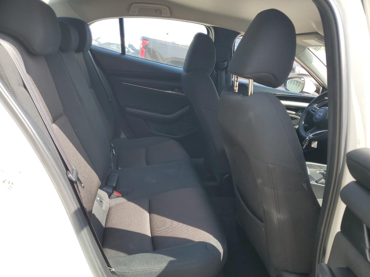 JM1BPAAL4M1321994 2021 Mazda 3