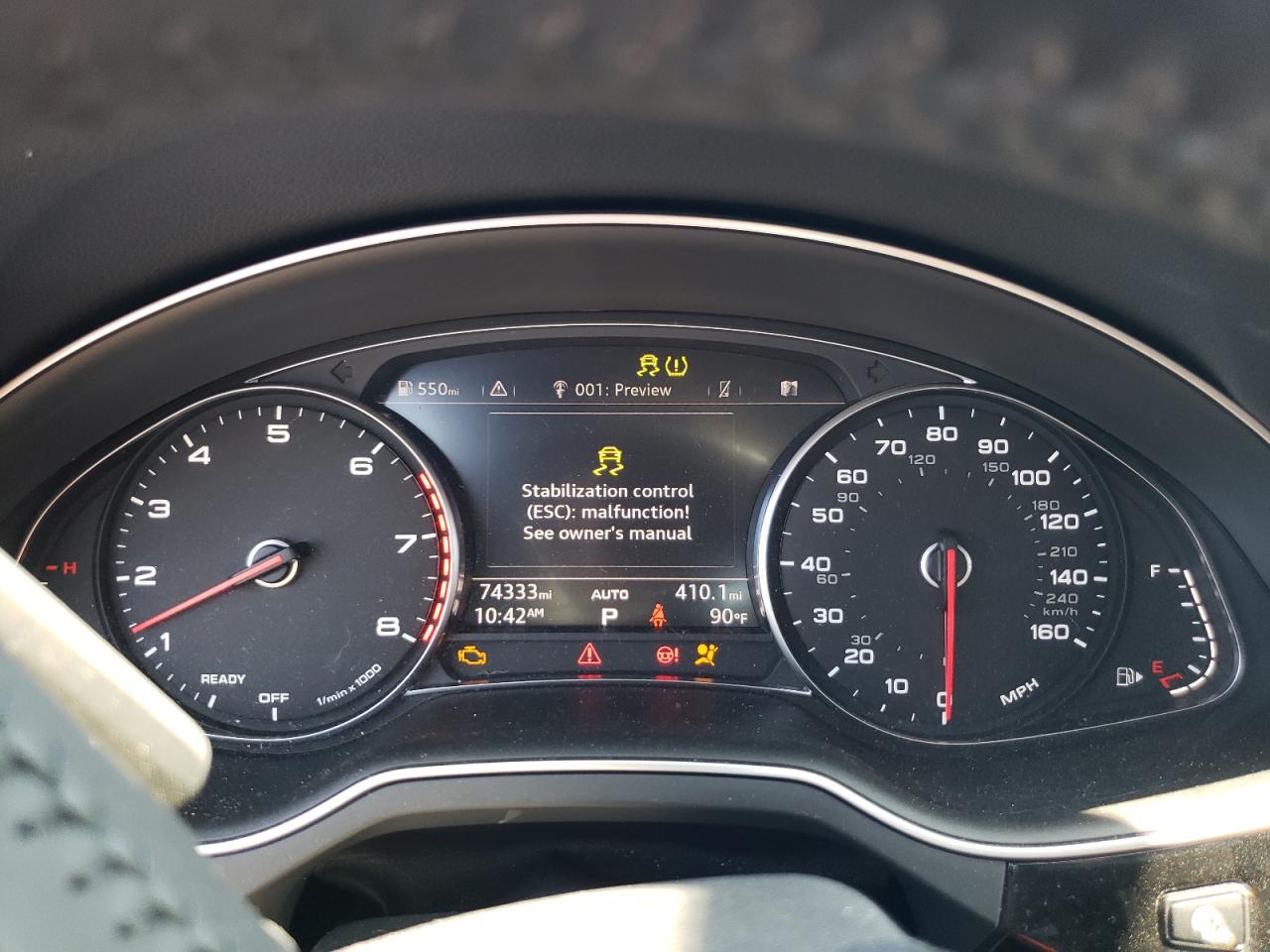 WA1LAAF70HD058662 2017 Audi Q7 Premium Plus