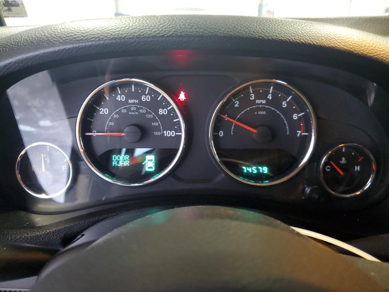 1C4BJWDG2EL123319 2014 Jeep Wrangler Unlimited Sport