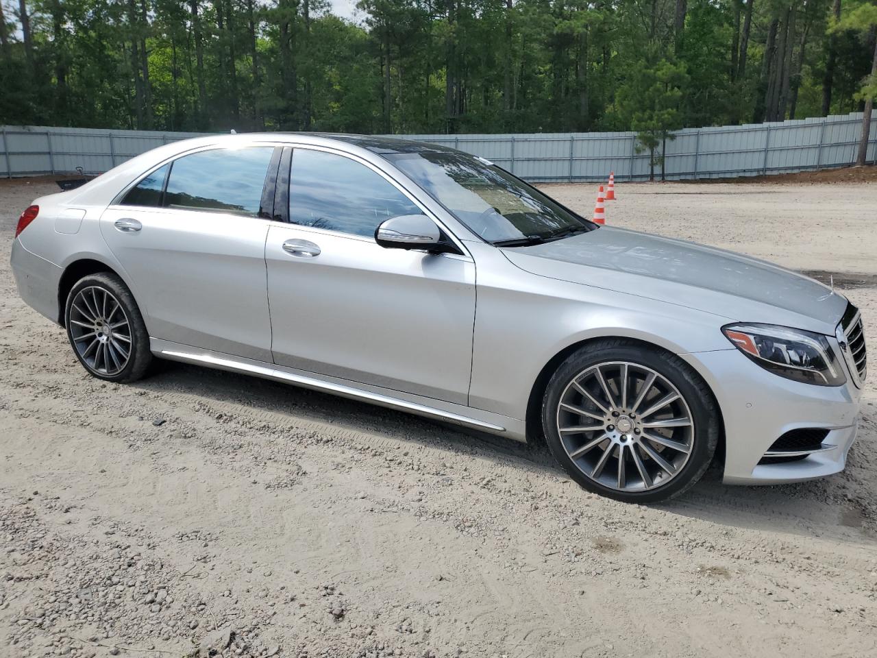 WDDUG8FB1FA079188 2015 Mercedes-Benz S 550 4Matic