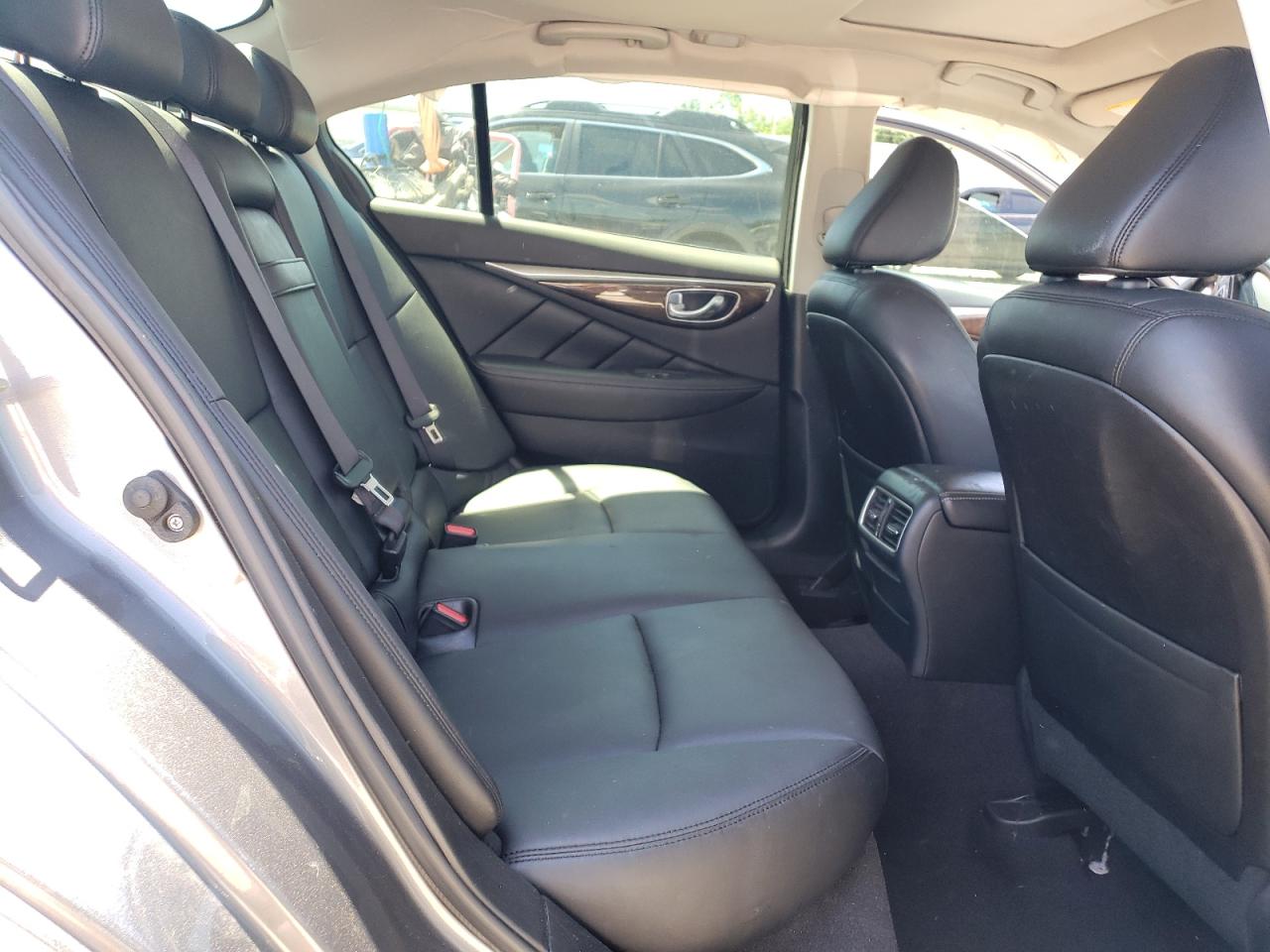 JN1EV7AP5JM350104 2018 Infiniti Q50 Luxe