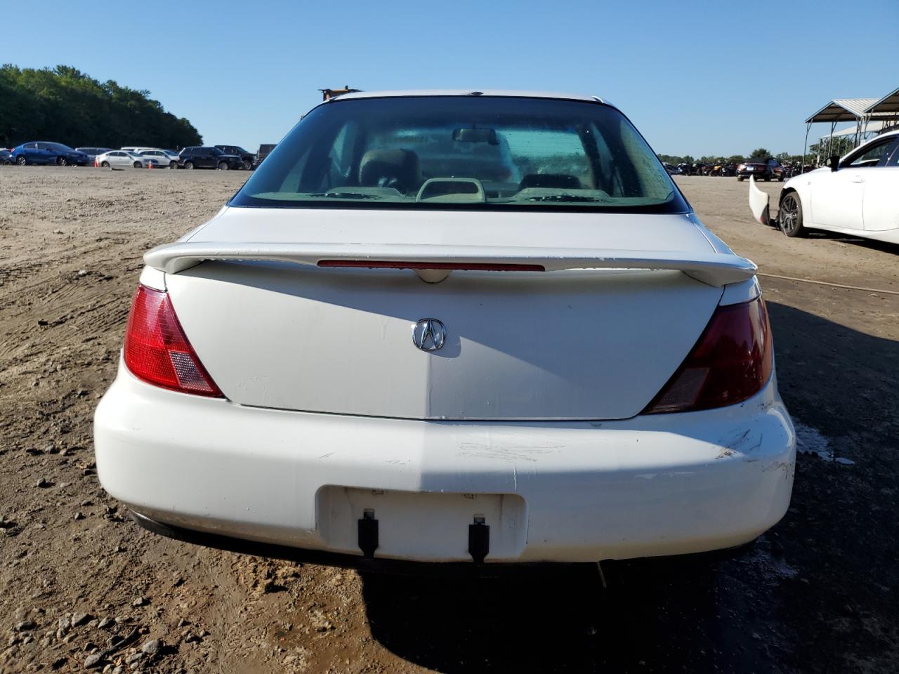 19UYA125XVL008998 1997 Acura 2.2Cl