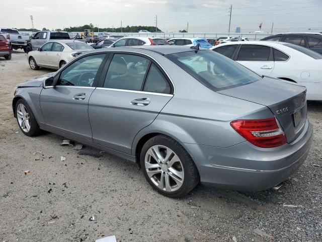 VIN WDDGF8AB8DA835734 2013 Mercedes-Benz C-Class, 3... no.2