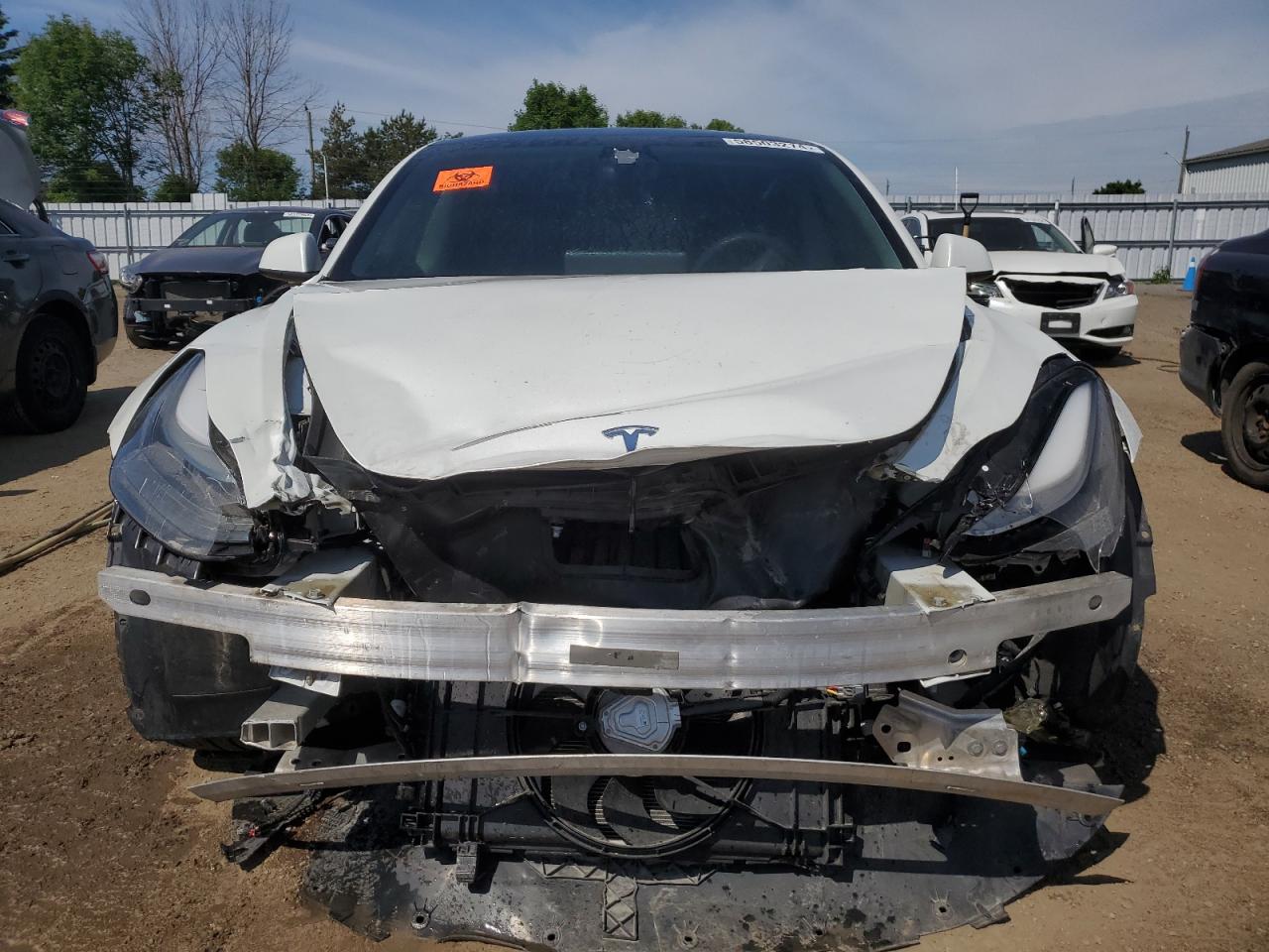 2022 Tesla Model 3 vin: 5YJ3E1EB1NF205561