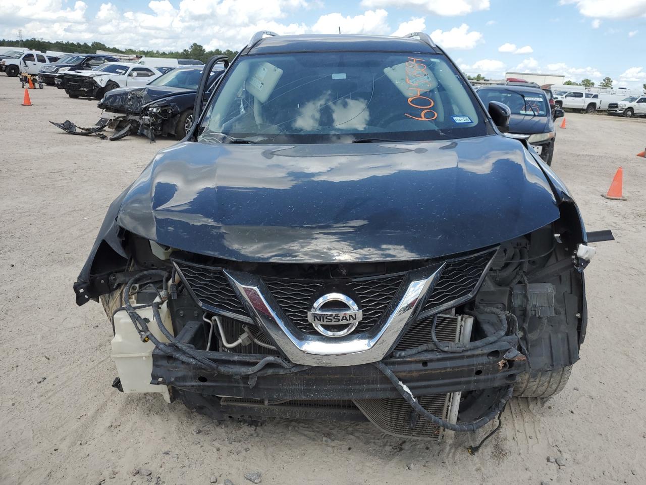 KNMAT2MT7GP660419 NISSAN ROGUE 2016